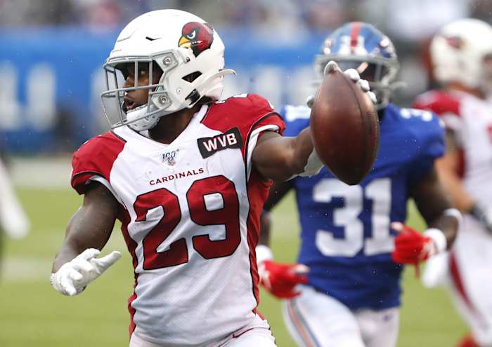 Oct 20, 2019; East Rutherford, NJ, USA; Arizona Cardinals running back Chase Edmonds (29) rushes for a touchdown against the New York Giants during the first half at MetLife Stadium.