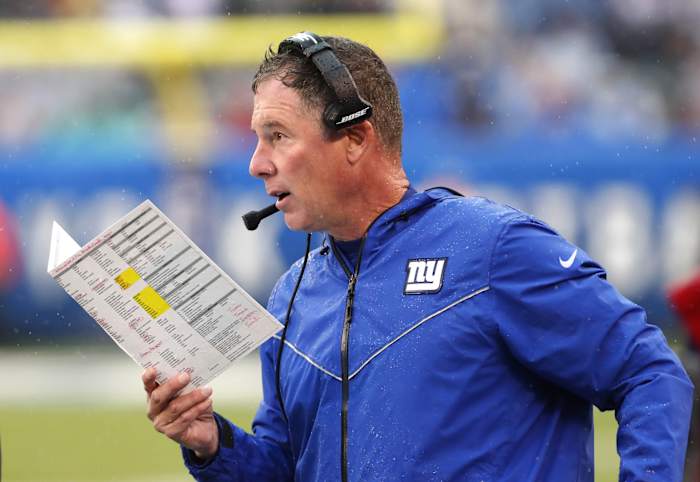 Oct 20, 2019; East Rutherford, NJ, USA; New York Giants head coach Pat Shurmur coaches against the Arizona Cardinals during the second half at MetLife Stadium.