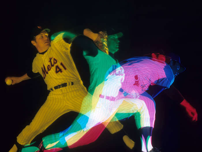 tom-seaver-pitching