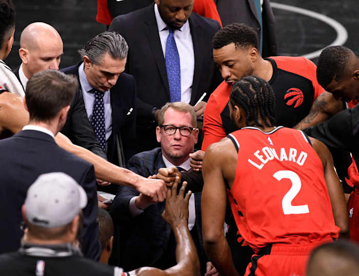 kawhi_leonard_nick_nurse_.jpg