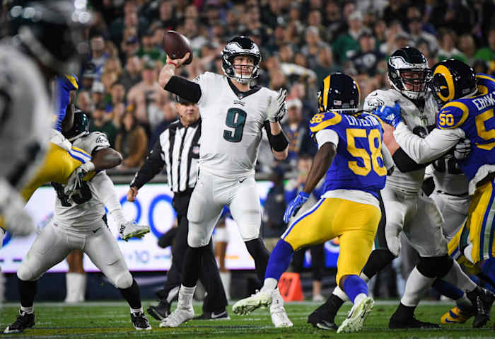 nick-foles-eagles-rams.jpg