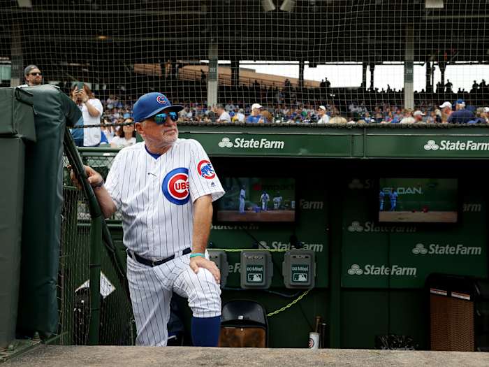 joe-maddon-dugout-cubs.jpg