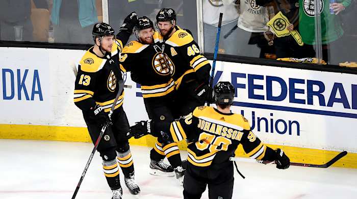 bruins-hurricanes-game-2.jpg