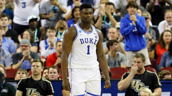 zion-williamson-duke-mop-ncaa-tourney.jpg