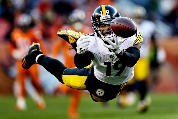 juju-smith-schuster-diving-catch.jpg