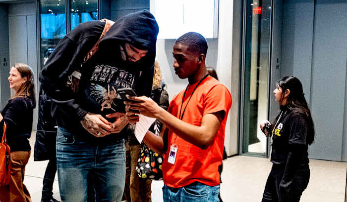 Sacramento Kings center Willie Cauley-Stein stopped to sign an autograph when a teenager at The Whitney asked him. The two also chatted about art.