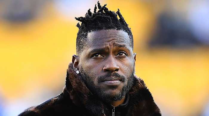 antonio-brown-helmet-raiders.jpg