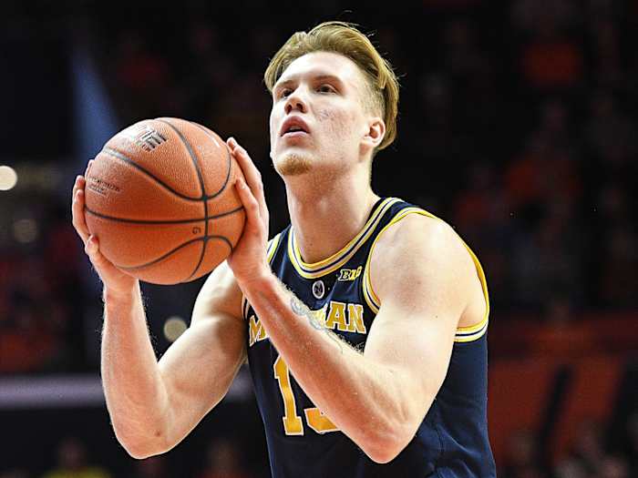 michigan-ignas-brazdeikis-midweek-rebound-chat.jpg