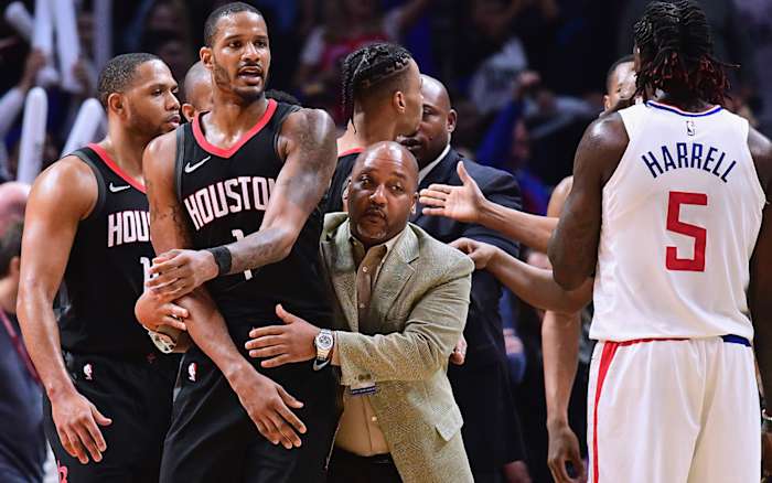 trevor-ariza-fight.jpg