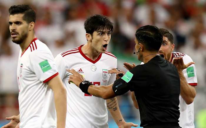 iran-portugal-referee-var.jpg