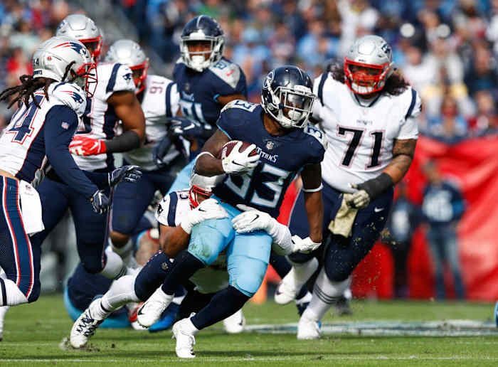 mmqb-10-dion-lewis-titans-patriots.jpg
