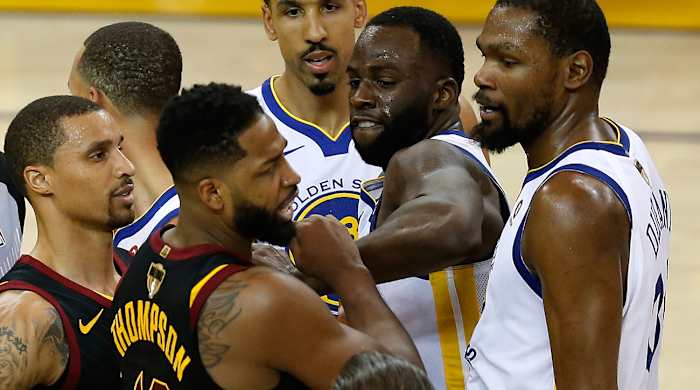 draymond-green-tristan-thompson.jpg