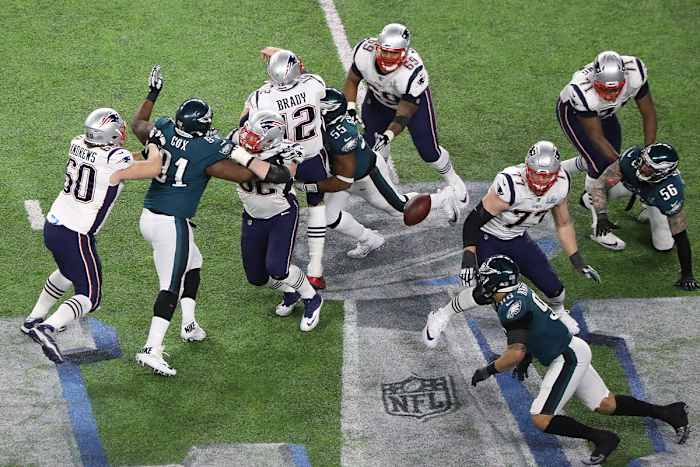 tom-brady-fumble-super-bowl-52.jpg