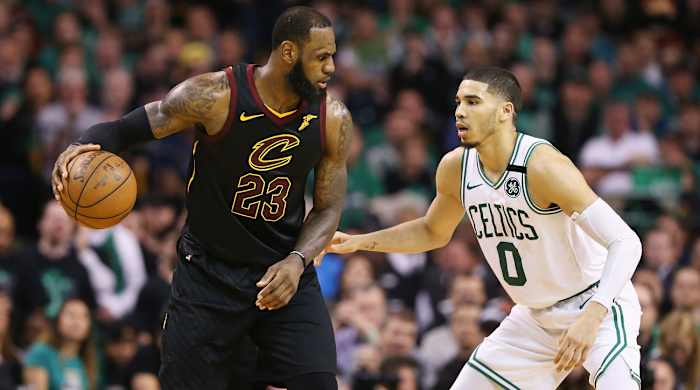 lebron-james-jayson-tatum-post-up.jpg