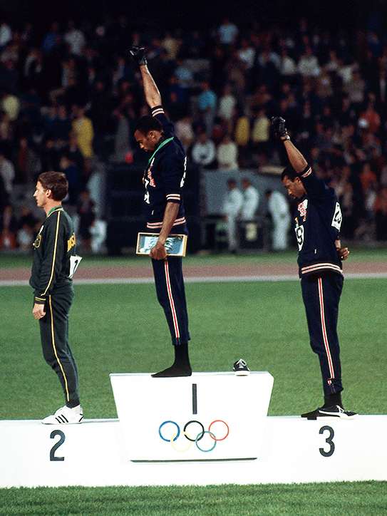 smith-carlos-fists-leadtall-724.jpg