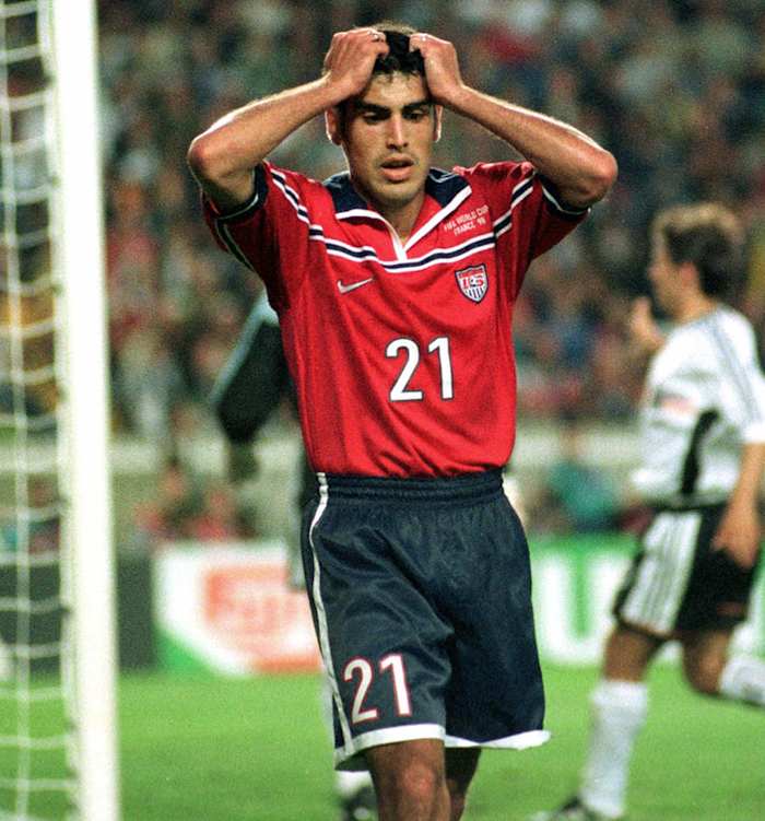 1998-USA-away-uniform-Cladio-Reyna.jpg