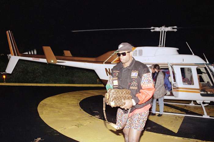 After playing for the Falcons in Miami that afternoon, Sanders arrived at Pittsburgh’s Three Rivers Stadium for Game 5 of the National League Championship Series that night.