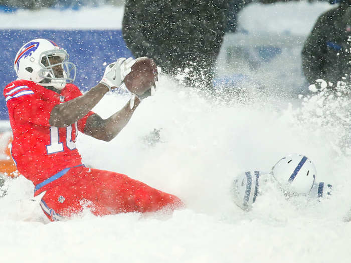bills-colts-snow-game-cbs-broadcast.jpg