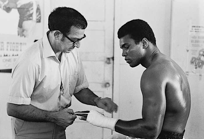 1970-1009-Muhammad-Ali-Angelo-Dundee-001312921.jpg