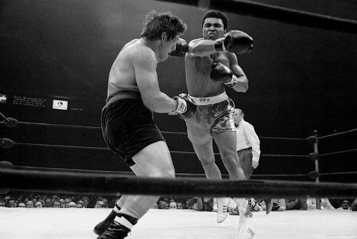 1970-1207-Muhammad-Ali-Oscar-Bonavena-014473459.jpg