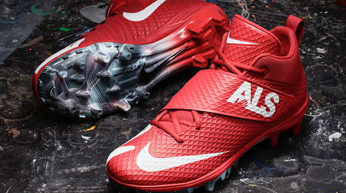 lesean-mccoy-week-13-cleats.jpg