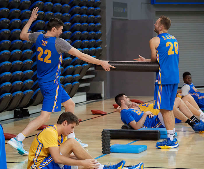 2017-UCLA-Mens-basketball-behind-the-scenes-SI684_TK1_00938.jpg