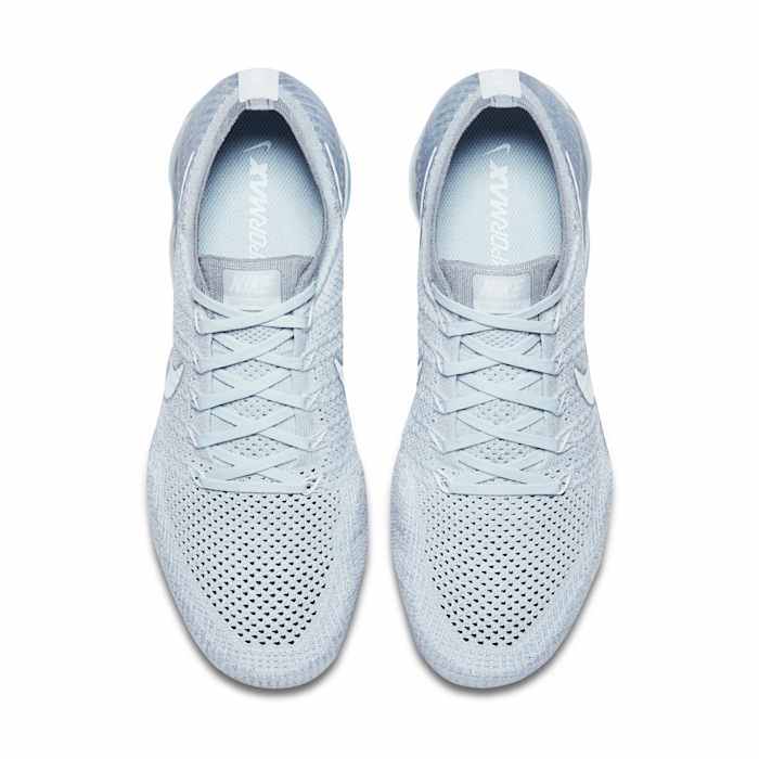 Nike_Air_VaporMax_Flyknit_Platinum_7_native_1600 copy.jpg