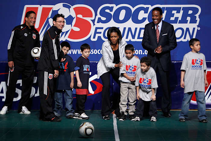 Michelle-Obama-US-Soccer-Foundation.jpg