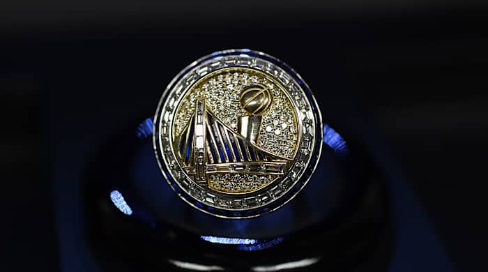 golden-state-warriors-championship-rings-2017.jpg