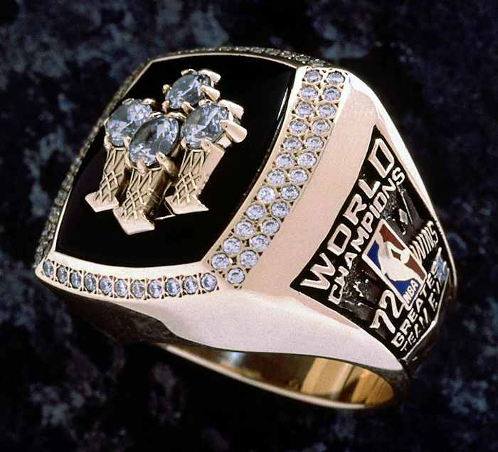 1996-Chicago-Bulls-NBA-Championship-ring.jpg