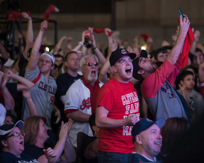 World-Series-Game-7-Indians-fans-4.jpg