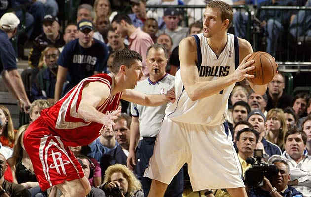 dirk-nowitzki-ryan-bowen.jpg