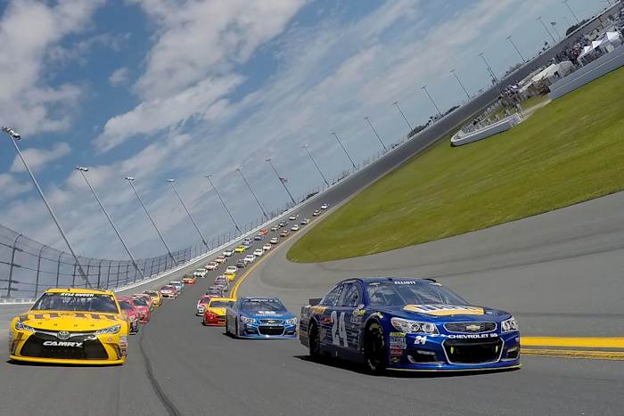 31-Daytona-500-Chase-Elliott-Kyle-Busch.jpg