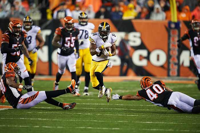10-AFC-Wild-Card-Playoffs-Antonio-Brown-SI-167_TK1_1171.jpg