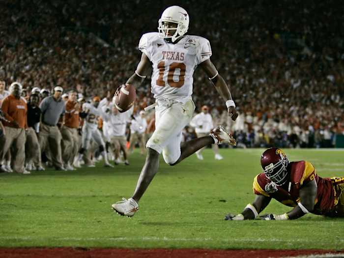 vince-young-texas-football-national-championship-touchdown.jpg