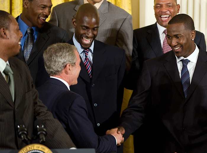 2008-Kevin-Garnett-George-W-Bush-Kendrick-Perkins.jpg