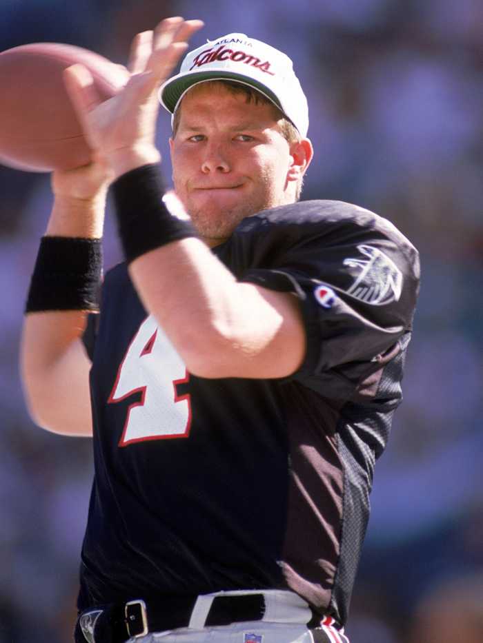 brett-favre-falcons-throwing.jpg