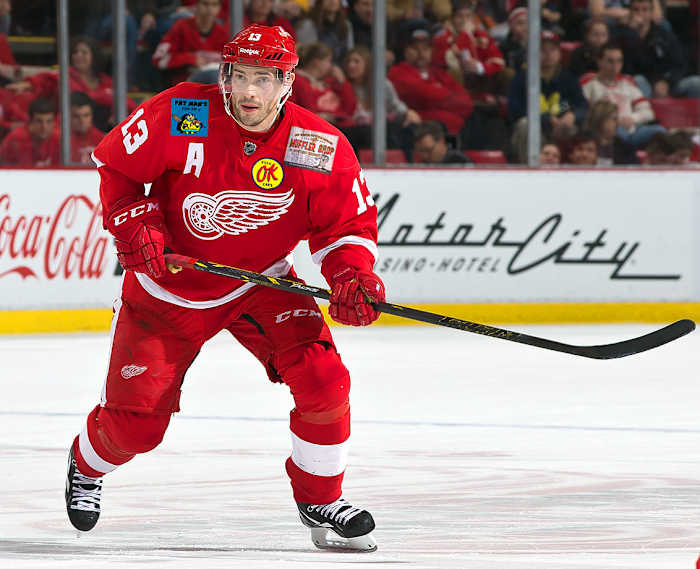 Detroit-Red-Wings-jersey-ads-Pavel-Datsyuk.jpg