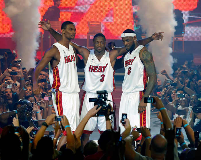 2010-0709-Dwyane-Wade-Chris-Bosh-LeBron-James-077674414.jpg