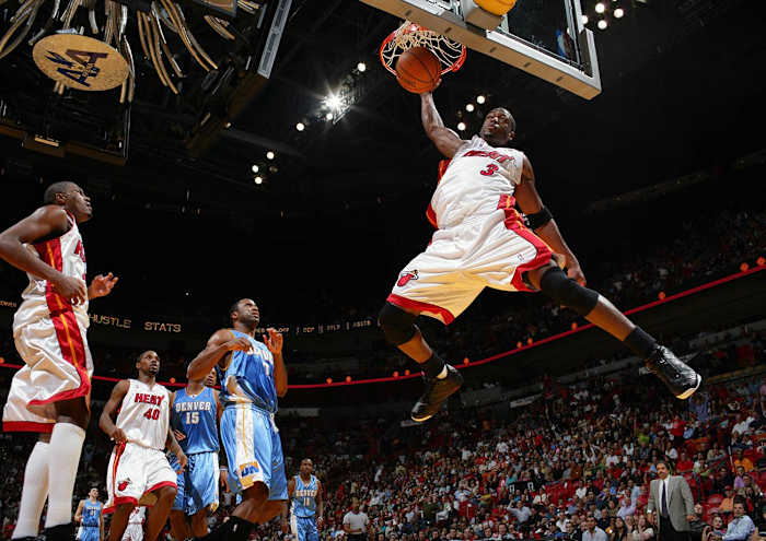 2005-1209-Dwyane-Wade-014605038.jpg