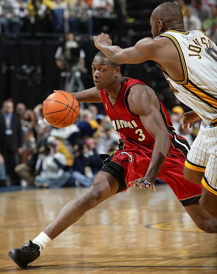 2004-0515-Dwyane-Wade-Anthony-Johnson-006505781.jpg