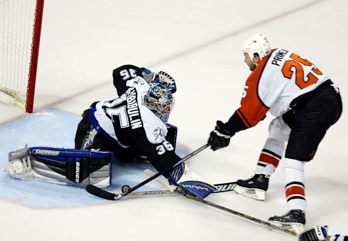 2004-Lightning-Flyers-Game-7-Nikolai-Khabibulin-Keith-Primeau.jpg