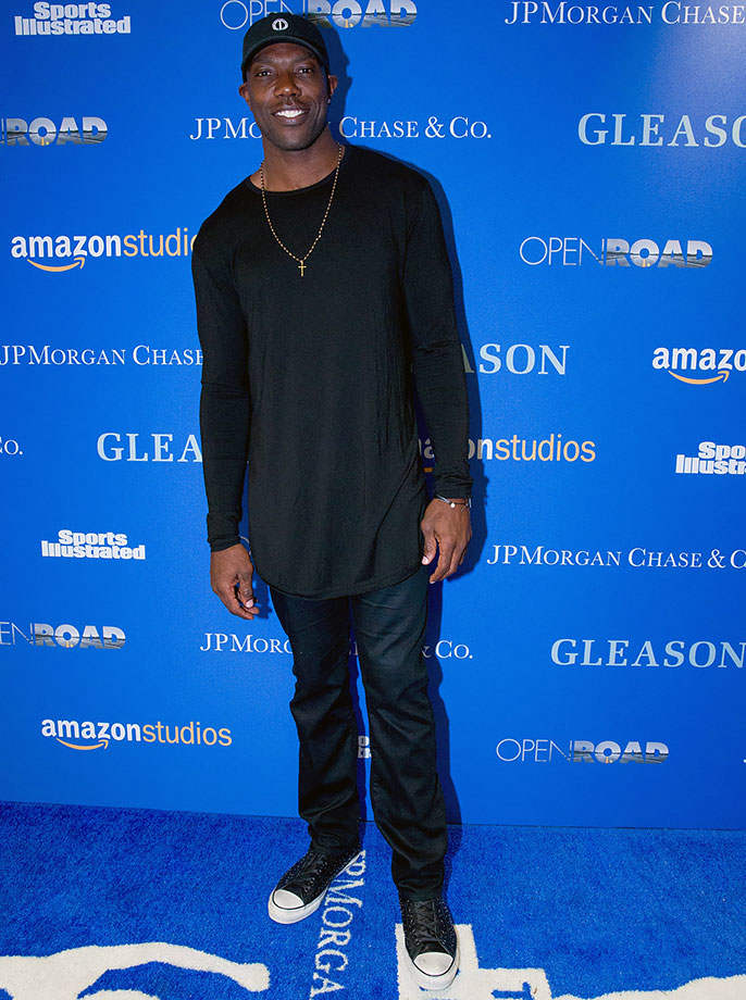 Terrell-Owens-SI450_TK1_00523.jpg