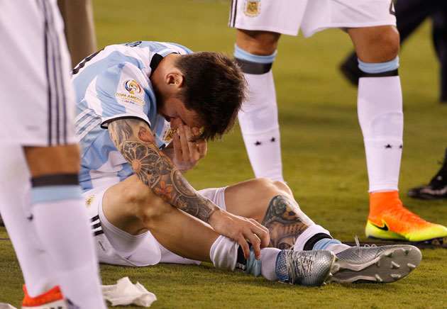 messi-sit-cry-argentina-inline.jpg