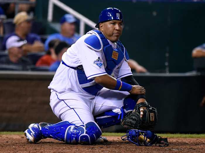 royals-catcher-perez-crouched.jpg