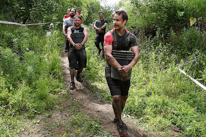 Friday-Night-Lights-for-Spartan-Race-Taylor-Kitsch-539531776_master.jpg