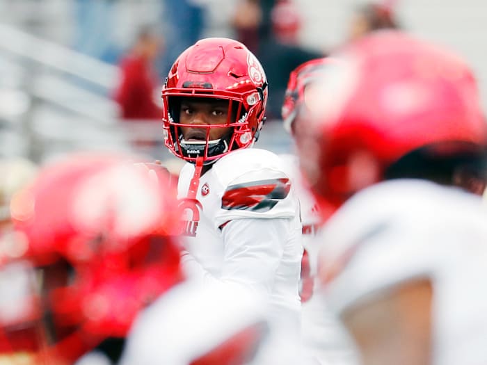 lamar-jackson-louisville-cardinals-college-football-playoff-rankings-nervous.jpg