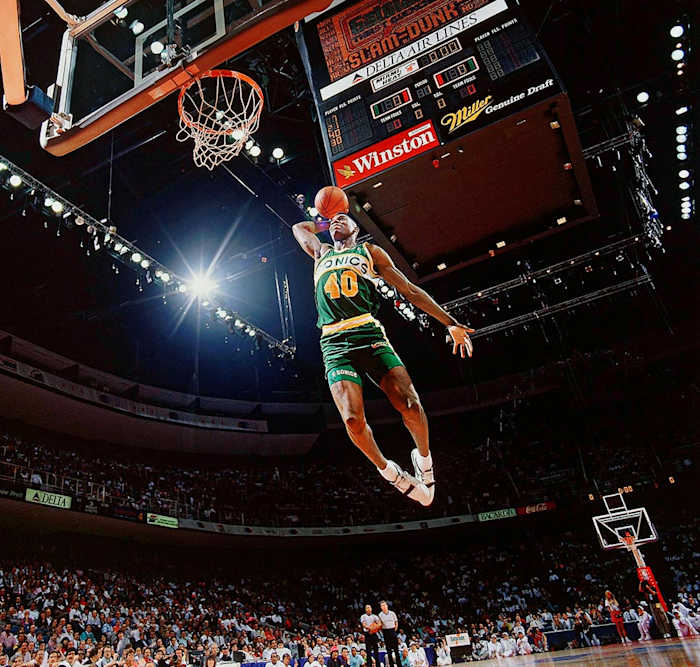 17-Shawn-Kemp-001299640.jpg