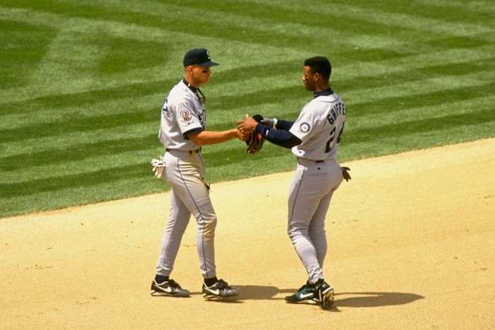 1995-Alex-Rodriguez-Ken-Griffey-Jr-05799171.jpg