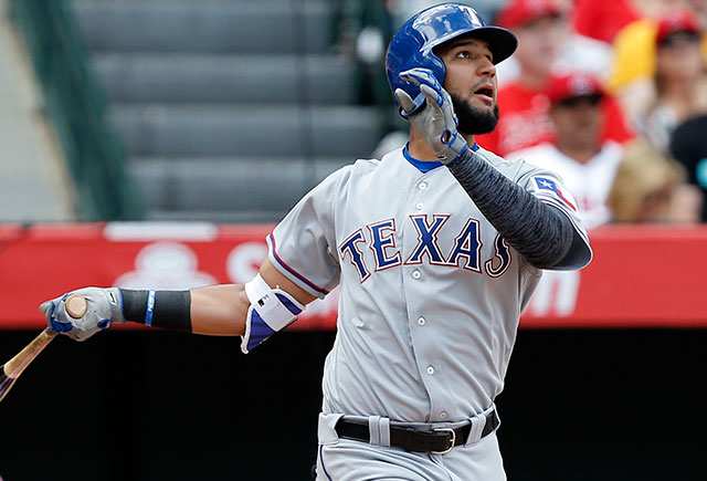 nomar-mazara-rangers-inline.jpg